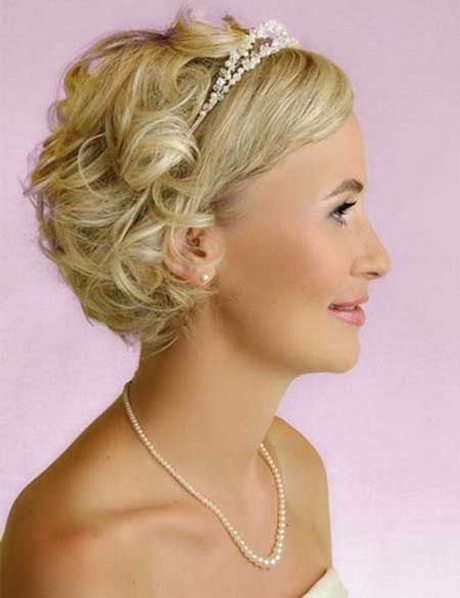 Acconciatura sposa capelli corti 2014