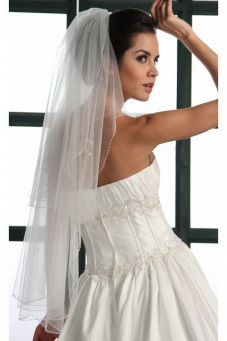 Acconciatura sposa velo