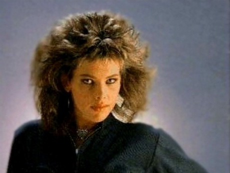 Barale paola tagli showgirl donnaweb corti allenamento bollente lato atomica conduttrice corte sorrisi irriconoscibile preoccupati pasqualina magrezza eccessiva Acconciature anni 80