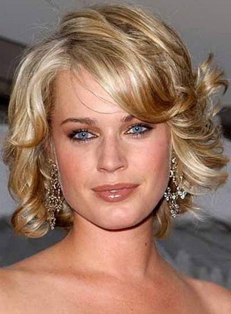 Acconciature Con Capelli Corti Lisci