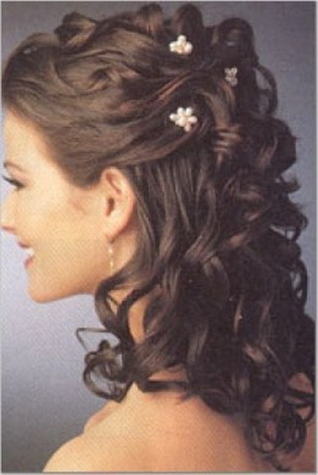 Acconciature sposa capelli corti e ricci