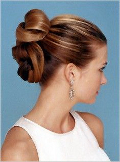 Acconciature sposa capelli lunghi raccolti Acconciature sposa capelli lunghi raccolti
