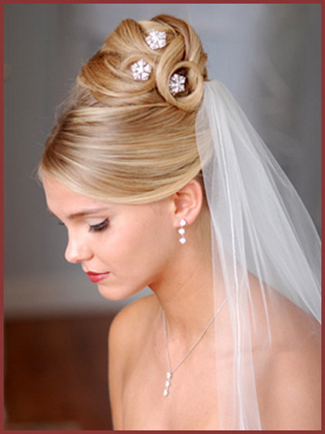 Acconciature sposa con chignon