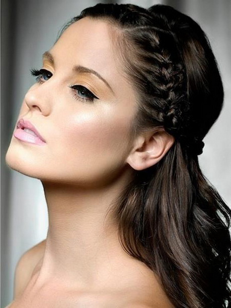Acconciature sposa con treccia