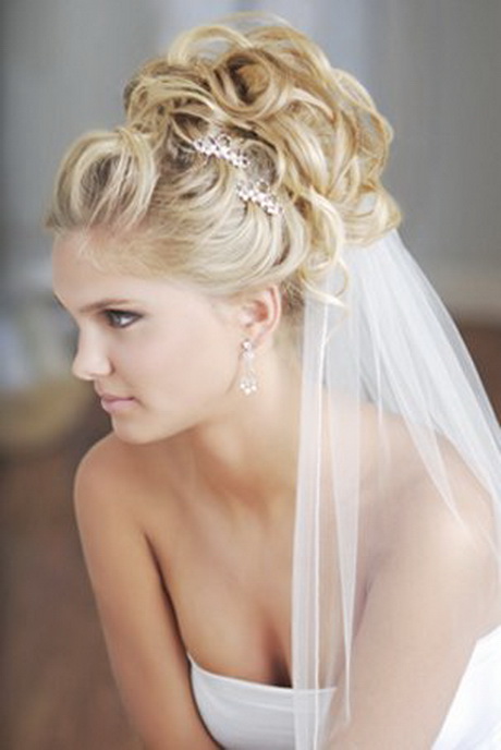 Acconciature sposa per capelli corti