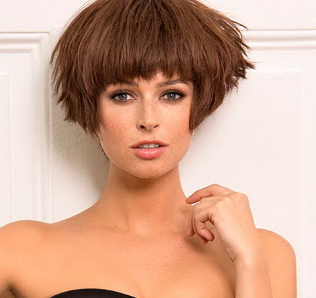 Capelli con frangia 2015