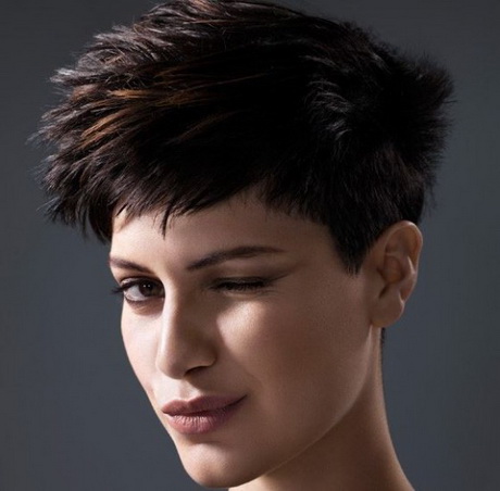 Capelli corti 2015 femminili