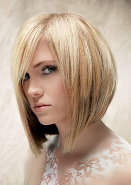 Capelli corti scalati