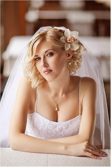 Capelli corti sposa 2014