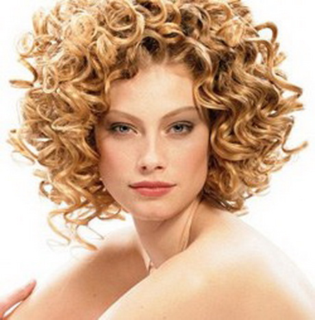 Capelli ricci donna