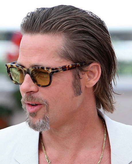 Foto brad pitt capelli lunghi