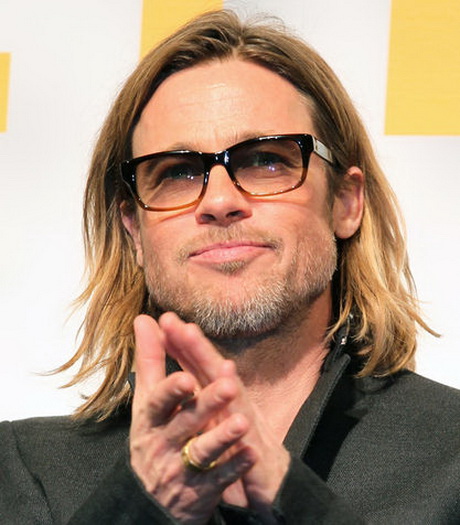 Foto brad pitt capelli lunghi