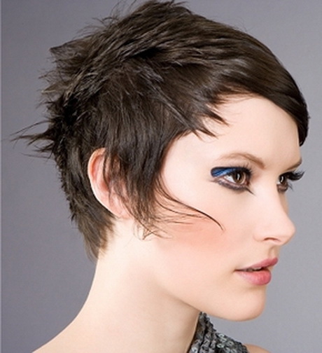 Foto Tagli Capelli Corti Asimmetrici
