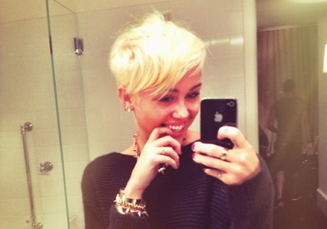 Miley cyrus capelli corti