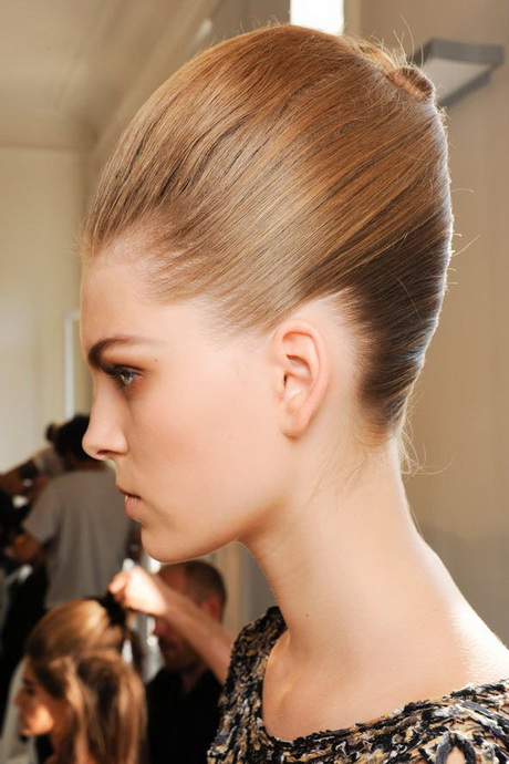 Pettinature capelli raccolti