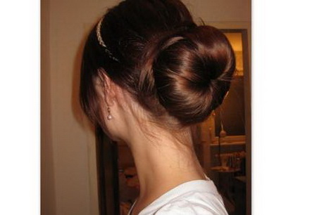 Pettinature con chignon