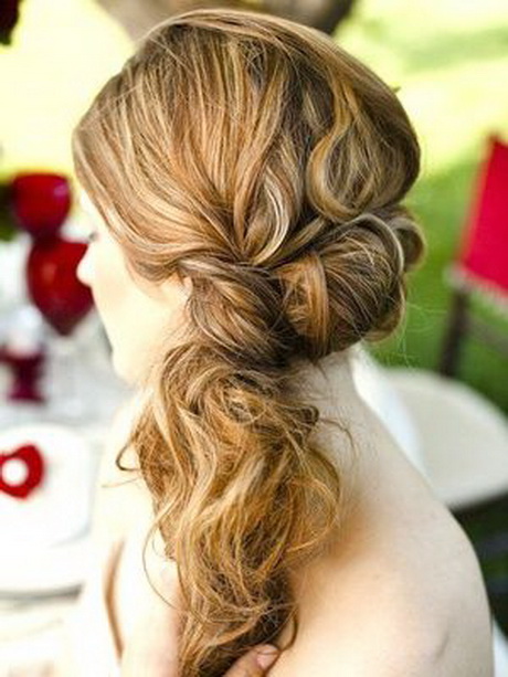 Pettinature Capelli Lunghi Chignon