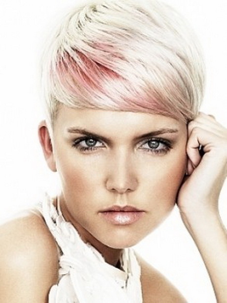 Nuovo taglio capelli donna