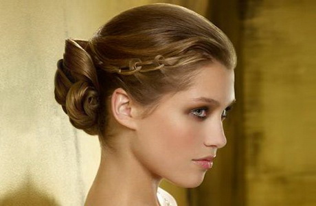 Acconciature Capelli Lunghi Con Vestito Lungo