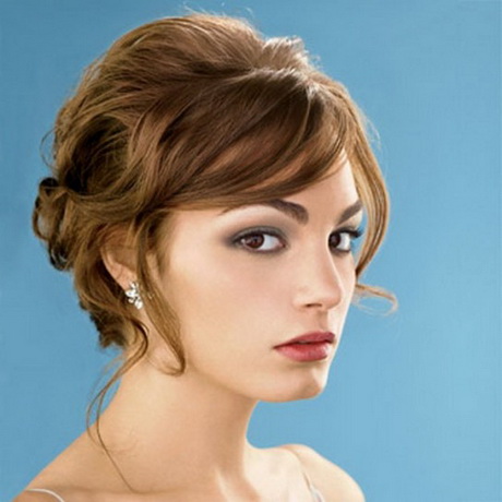 Capelli medi sposa