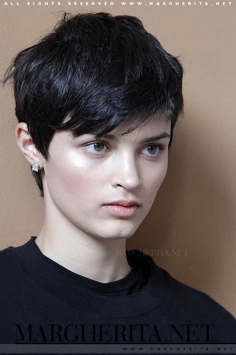 Capelli corti 2018 tendenze