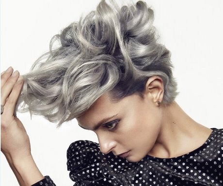 Tendenza colori capelli 2019