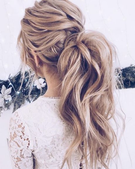 Tendenze capelli sposa 2020