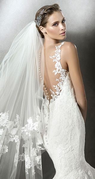 Acconciature sposa 2017 con velo