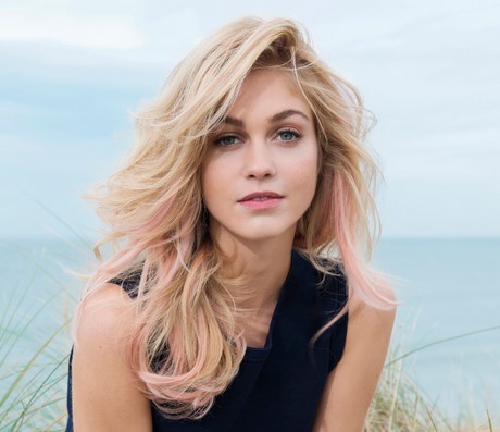 Taglio Capelli Medio Scalato 2017