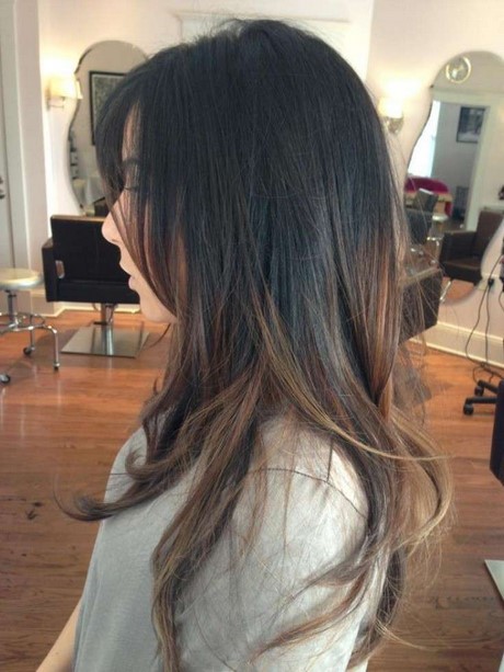 Balayage capelli castano scuro