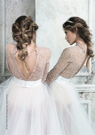 Acconciature sposa 2019 capelli ricci