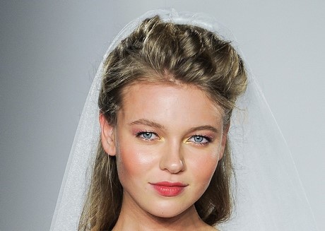 Capelli sciolti sposa 2019