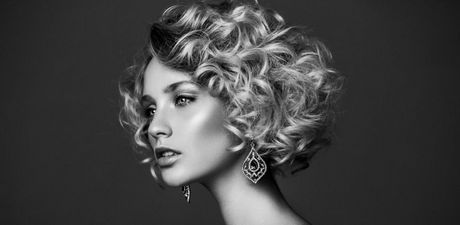 Taglio medio capelli mossi 2019