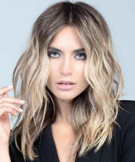 Tendenze colore capelli autunno 2021