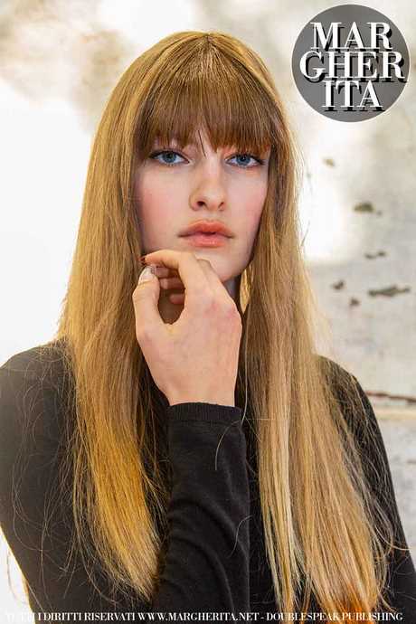 Capelli lunghi donna 2022