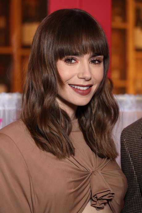 Capelli corti rossi 2023