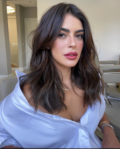 Capelli medio corti 2023 donne