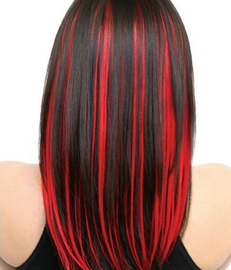 Meches rosse su capelli neri immagini