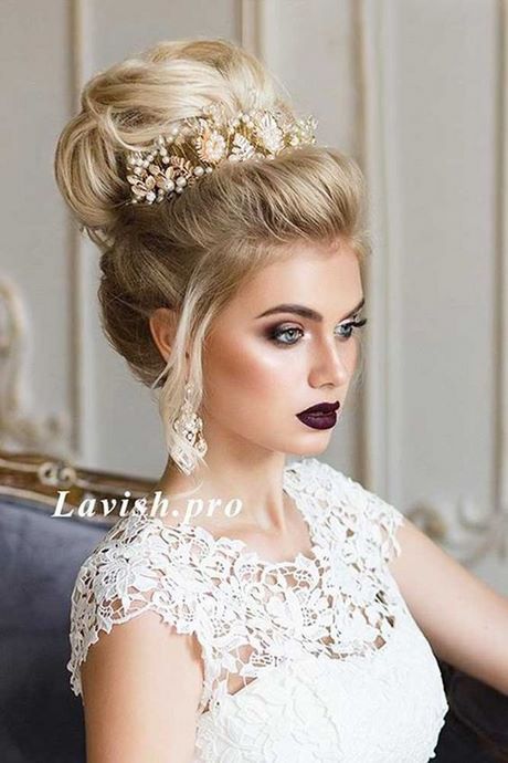 Acconciature sposa 2020 capelli medi