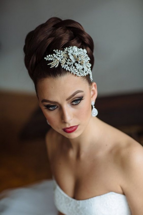 Capelli per sposa 2020