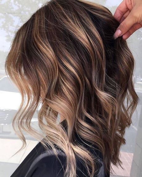 Tendenza capelli donna 2020