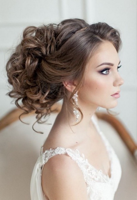 Acconciatura sposa 2016 capelli lunghi