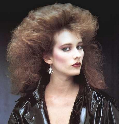 Acconciature anni 80 capelli lunghi