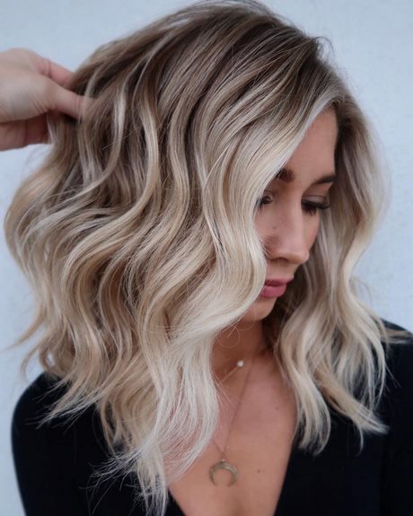 Tagli capelli medi autunno 2022