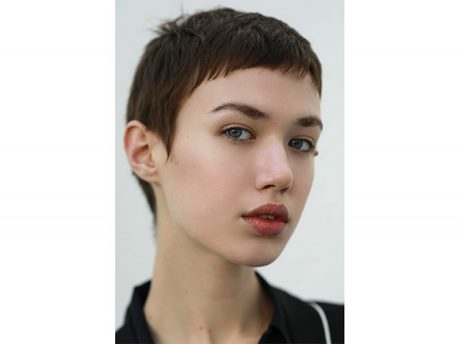 Modelli taglio capelli donne