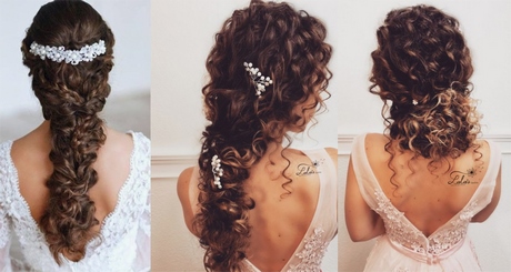 Capelli ricci sposa 2019