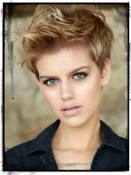 Moda capelli corti estate 2019
