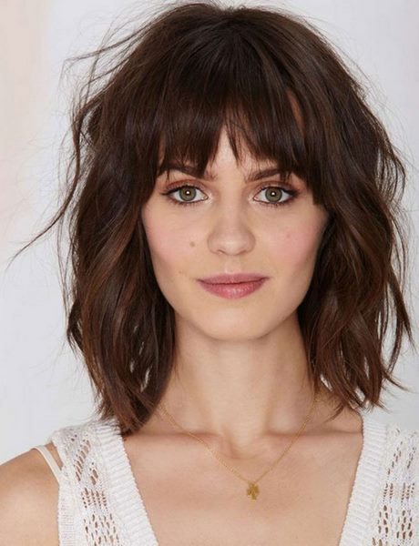 Moda capelli medi 2022