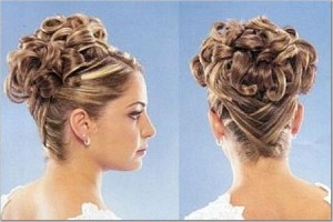 Capelli raccolti per matrimonio