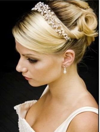 Capelli sposa con diadema